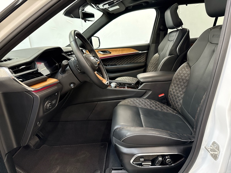 Jeep Grand Cherokee vaihtoauto