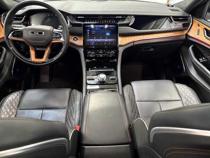 Jeep Grand Cherokee vaihtoauto