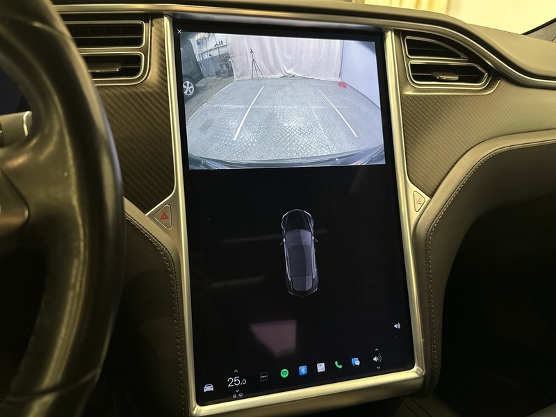 Tesla Model S vaihtoauto