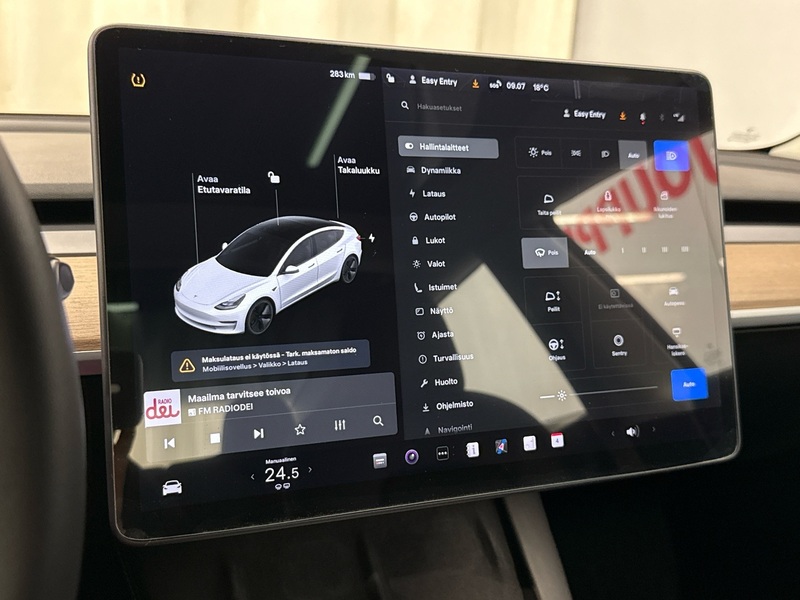 Tesla Model 3 vaihtoauto