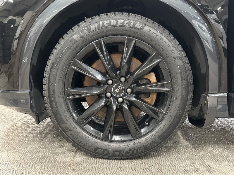 Audi Q4 e-tron vaihtoauto