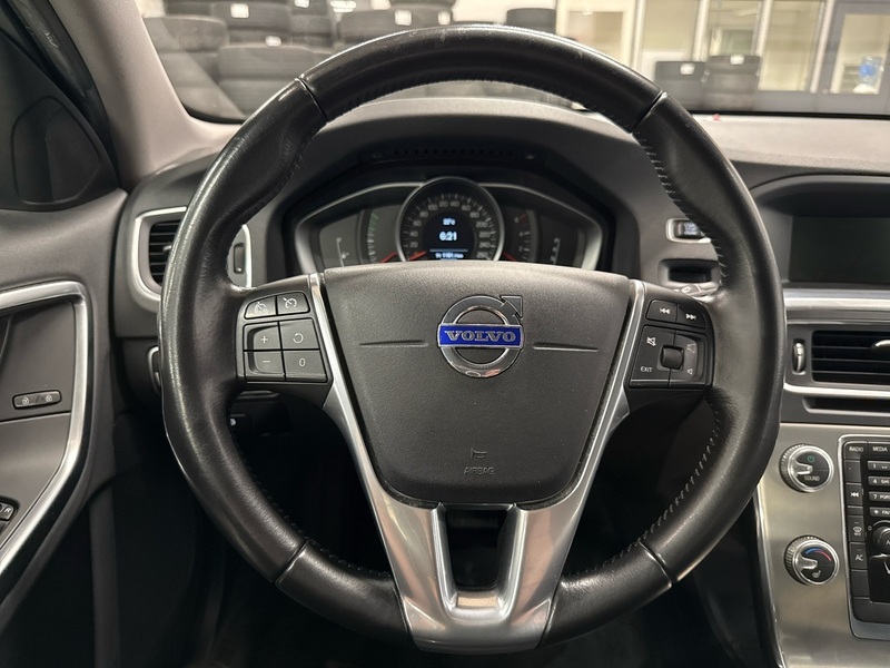 Volvo V60 Cross Country vaihtoauto