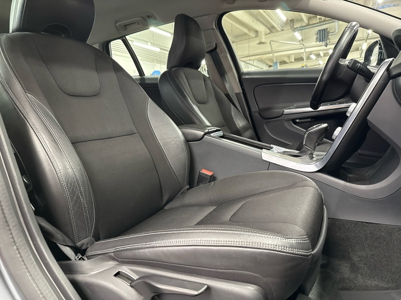 Volvo V60 Cross Country vaihtoauto