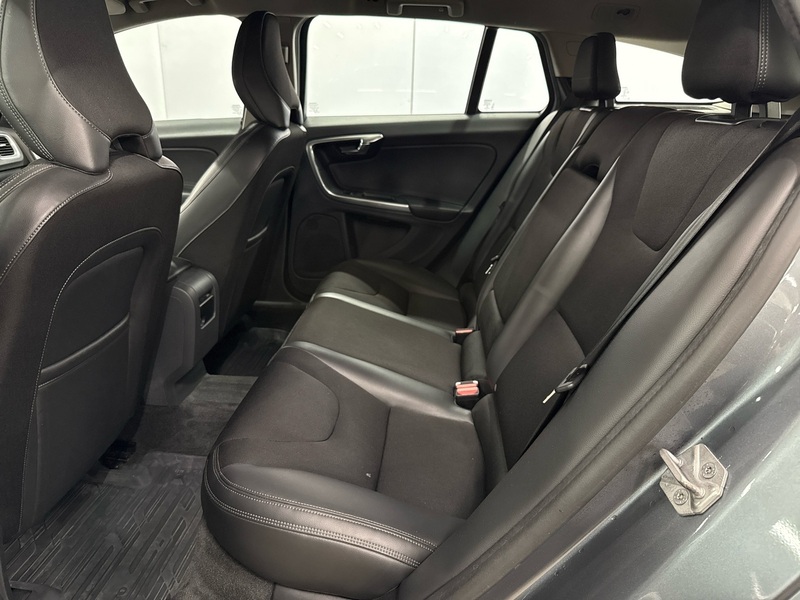 Volvo V60 Cross Country vaihtoauto