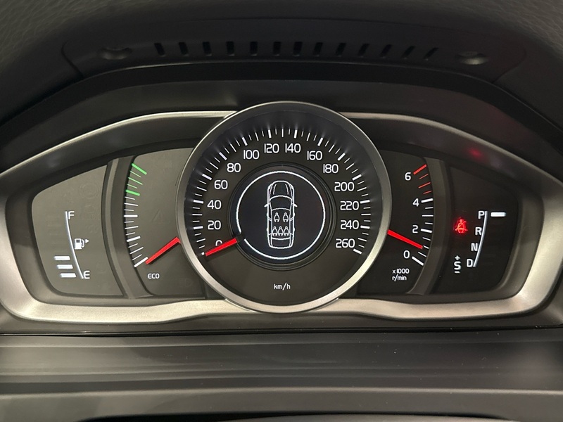 Volvo V60 Cross Country vaihtoauto