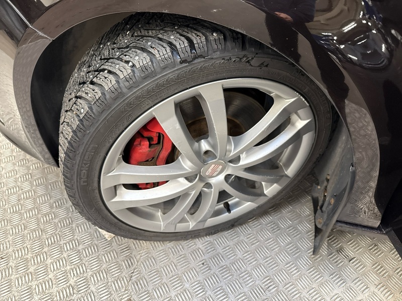 SEAT Leon vaihtoauto