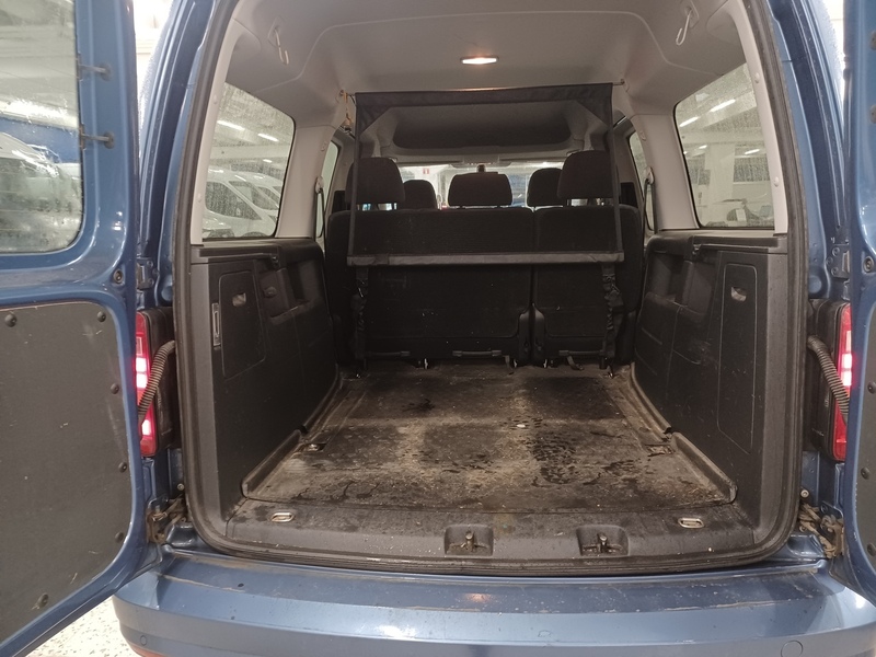 Volkswagen Caddy Maxi vaihtoauto