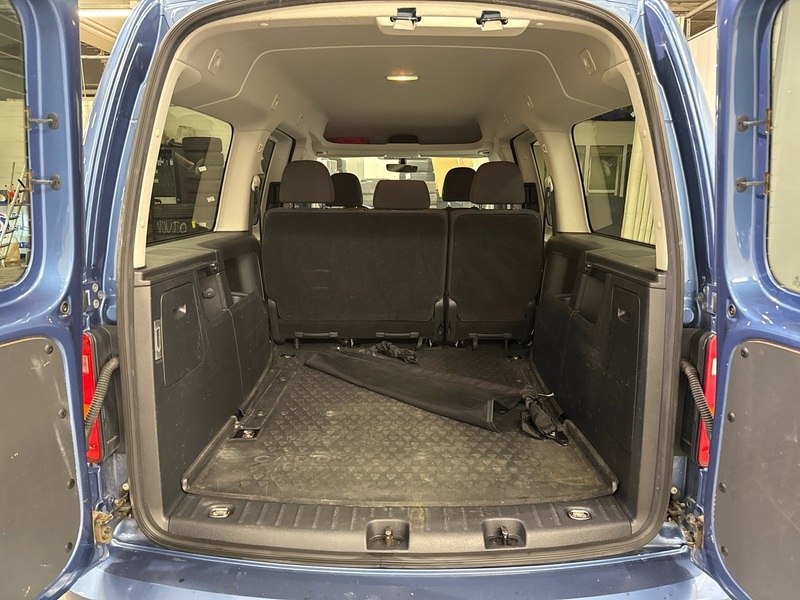 Volkswagen Caddy Maxi vaihtoauto