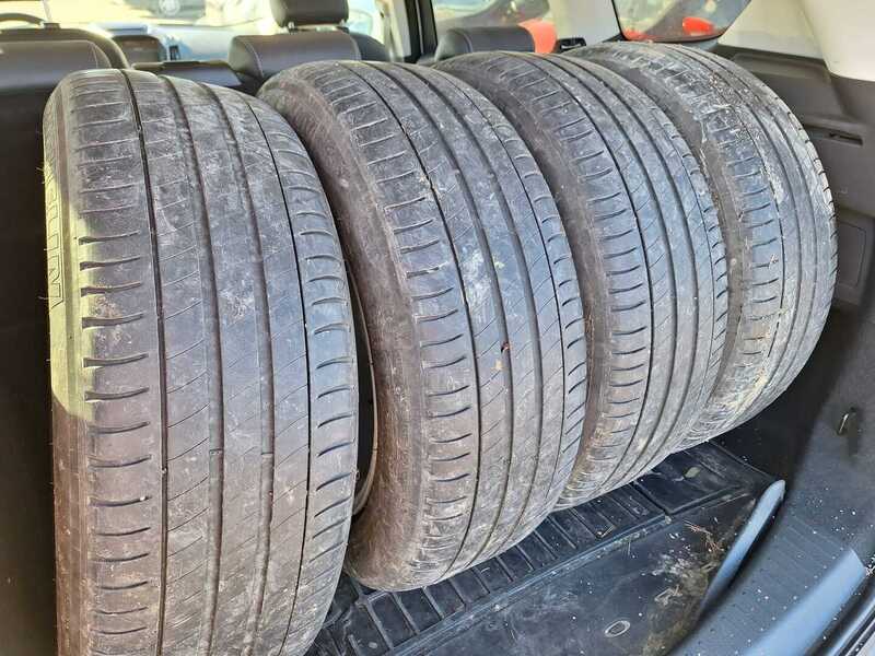 Ford Kuga vaihtoauto