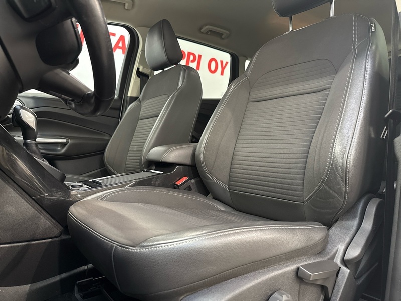 Ford Kuga vaihtoauto