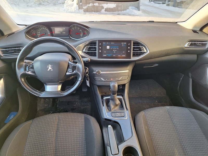 Peugeot 308 vaihtoauto