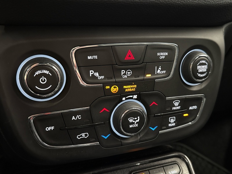 Jeep Compass vaihtoauto