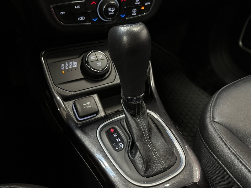 Jeep Compass vaihtoauto