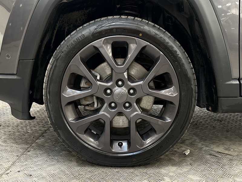 Jeep Compass vaihtoauto
