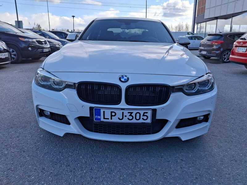 BMW 330 vaihtoauto
