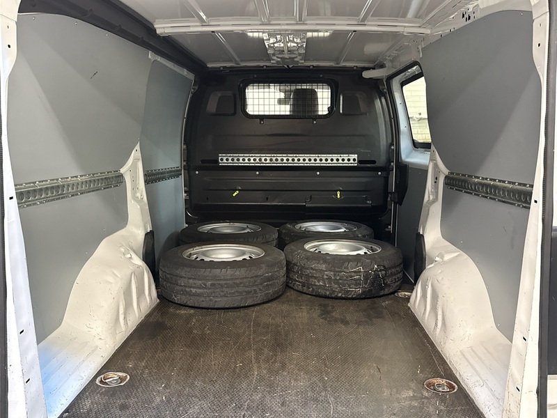 Opel Vivaro vaihtoauto