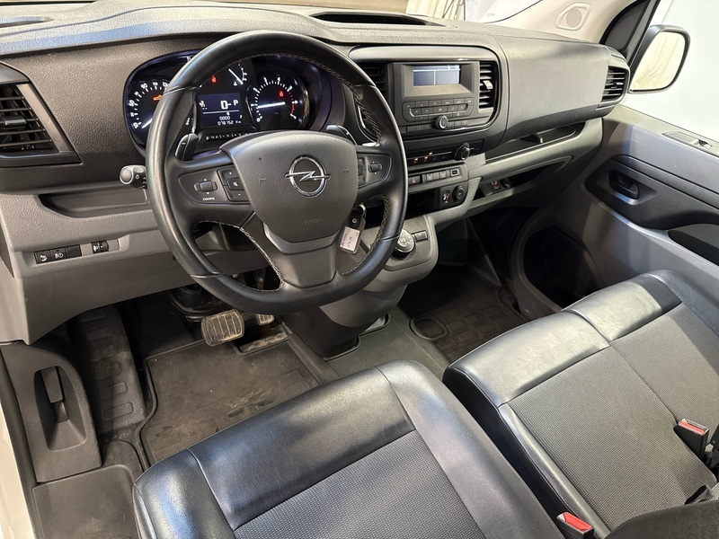 Opel Vivaro vaihtoauto