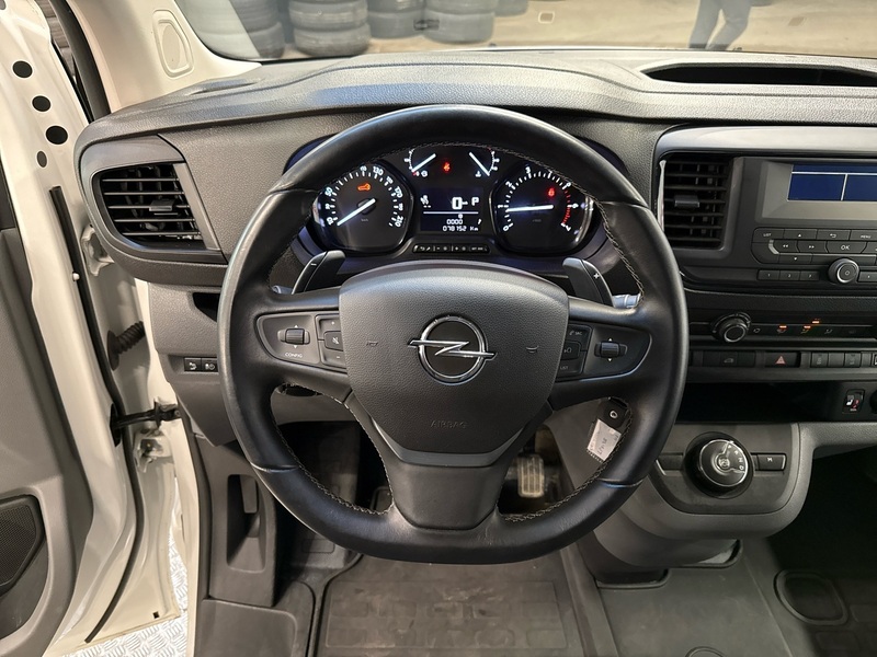 Opel Vivaro vaihtoauto