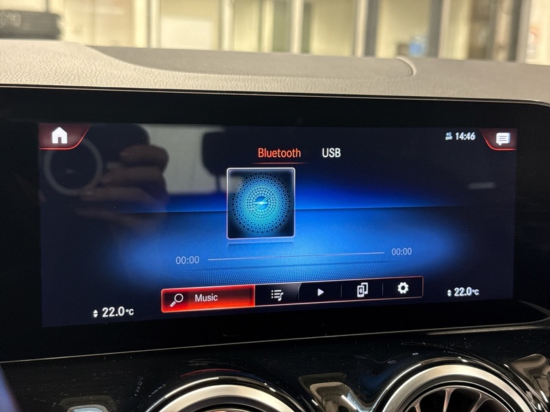 Mercedes-Benz EQA vaihtoauto