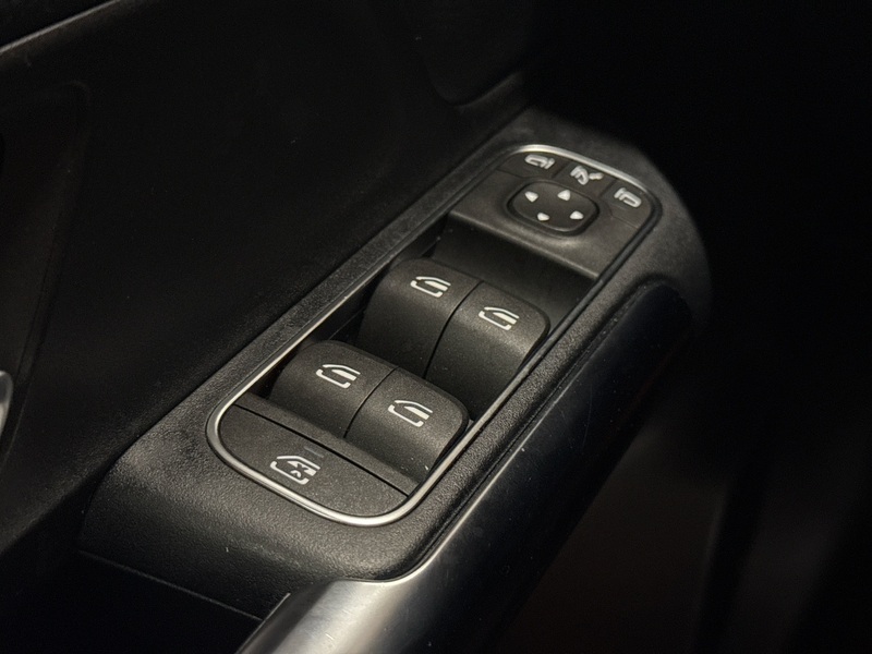 Mercedes-Benz EQA vaihtoauto