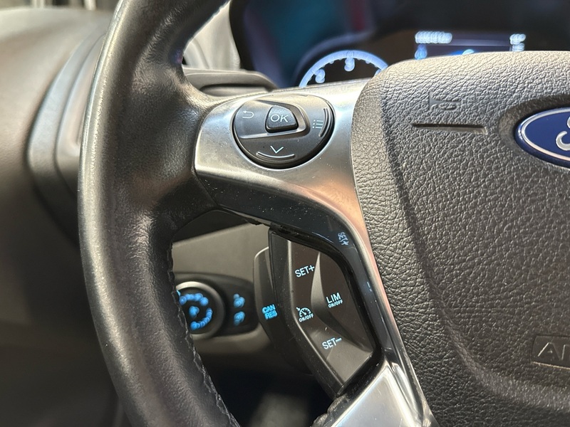 Ford Transit Connect vaihtoauto