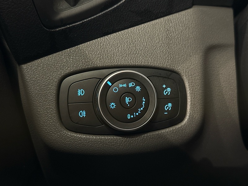 Ford Transit Connect vaihtoauto