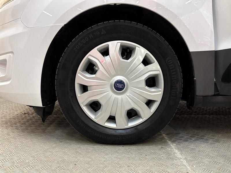 Ford Transit Connect vaihtoauto