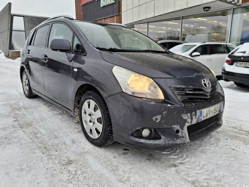 Toyota Verso vaihtoauto