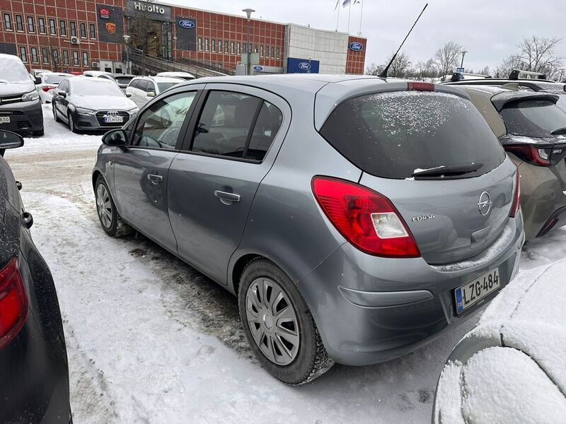 Opel Corsa vaihtoauto
