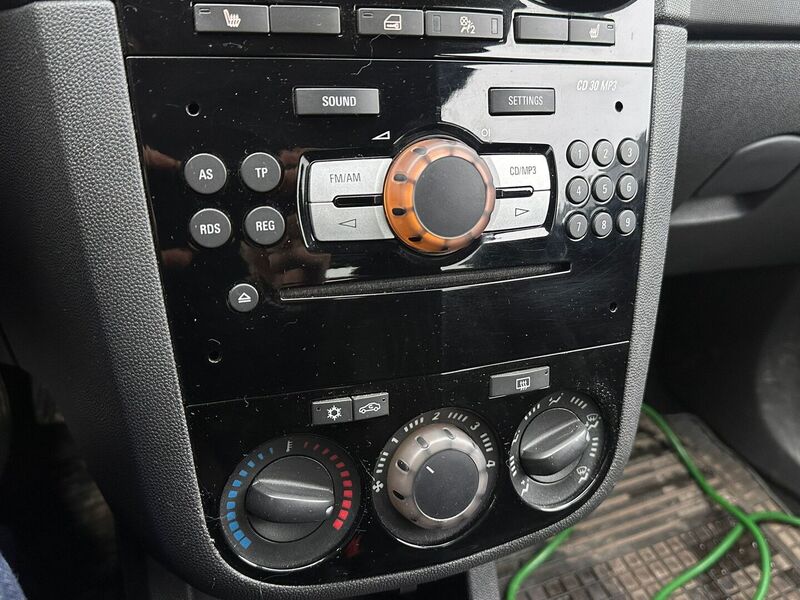 Opel Corsa vaihtoauto