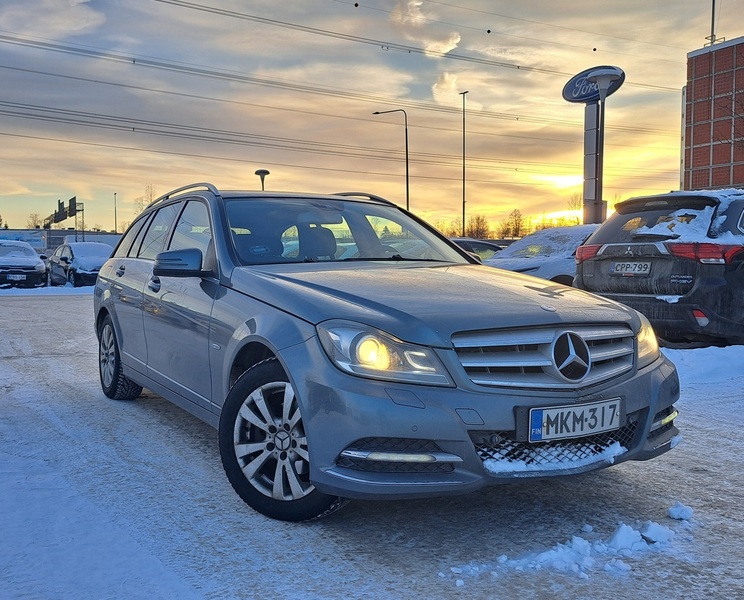 Mercedes-Benz C vaihtoauto