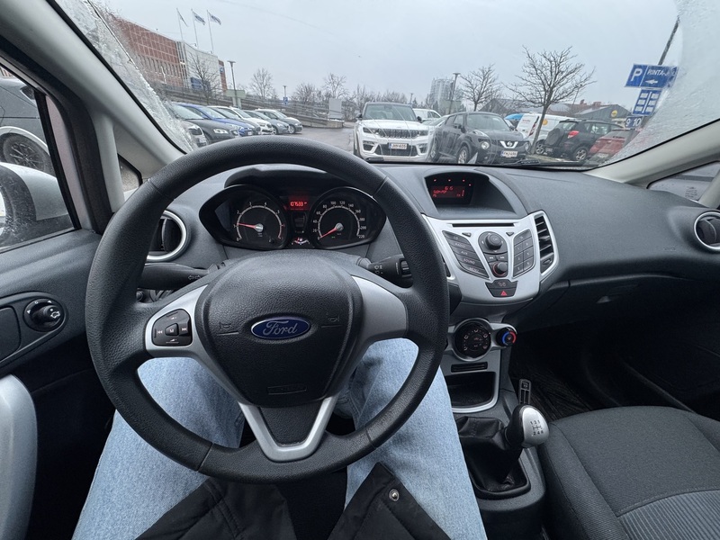 Ford Fiesta vaihtoauto