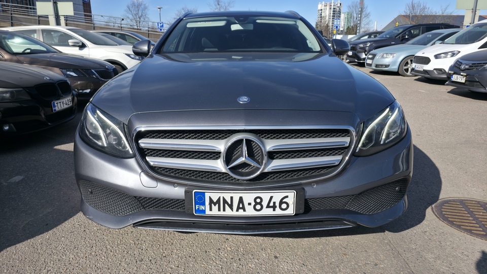 Mercedes-Benz E vaihtoauto