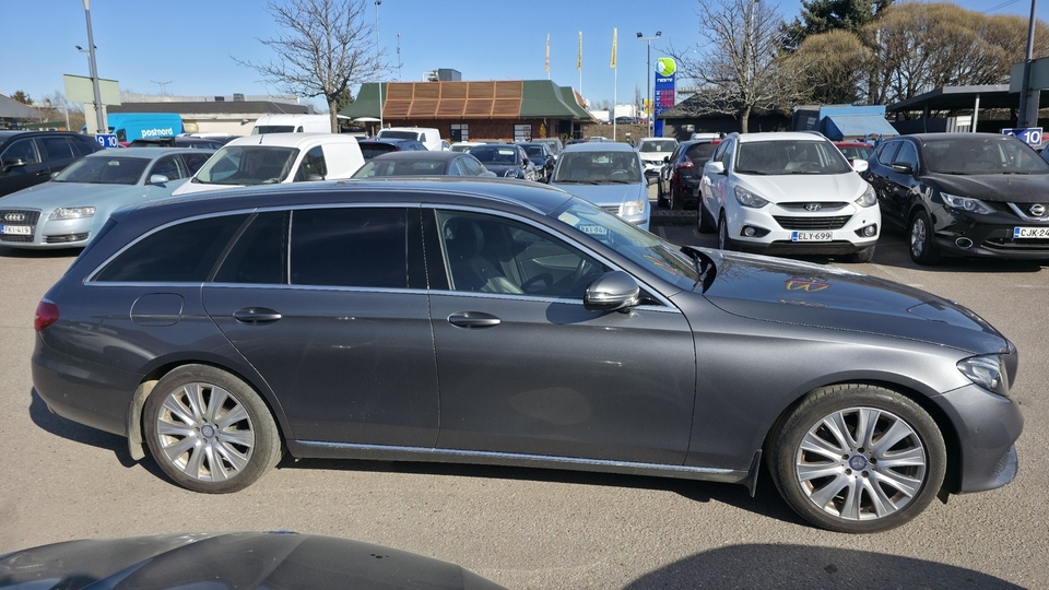 Mercedes-Benz E vaihtoauto