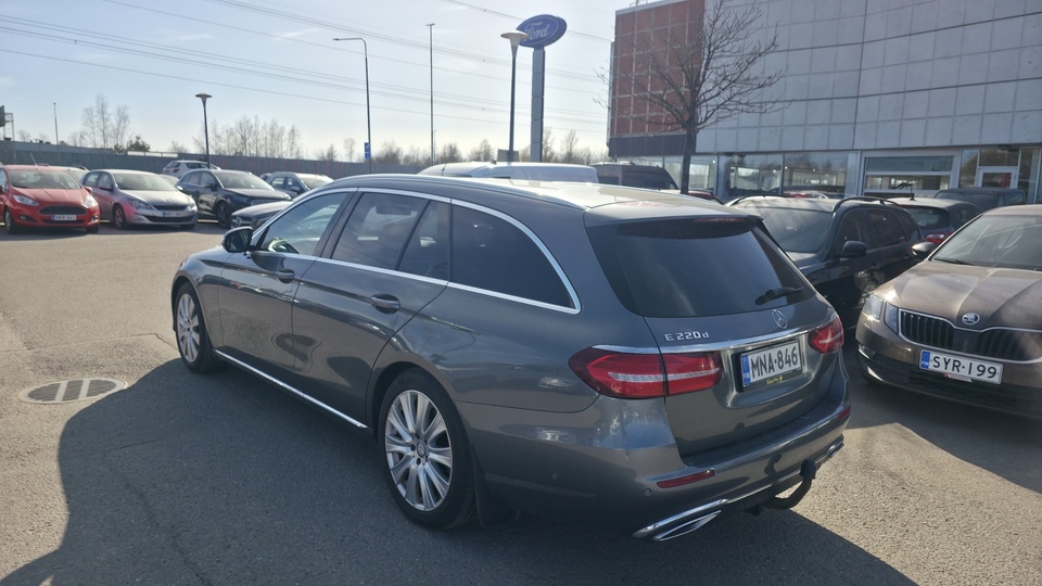 Mercedes-Benz E vaihtoauto