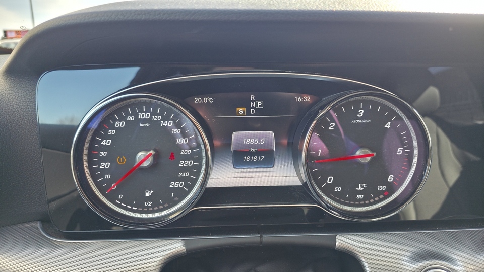 Mercedes-Benz E vaihtoauto