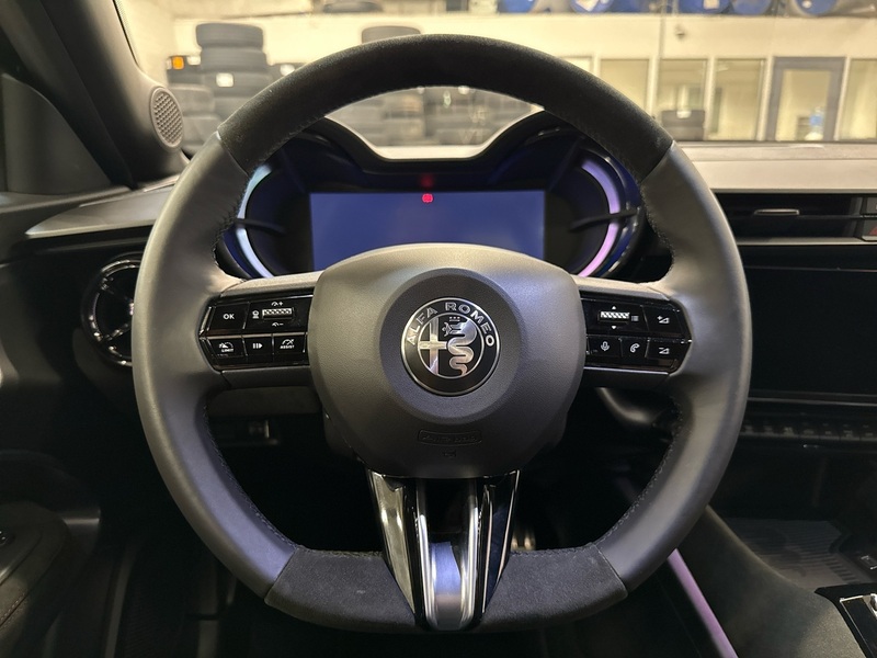 Alfa Romeo Junior vaihtoauto