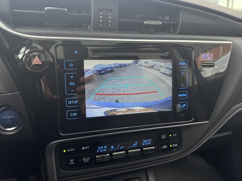 Toyota Auris vaihtoauto