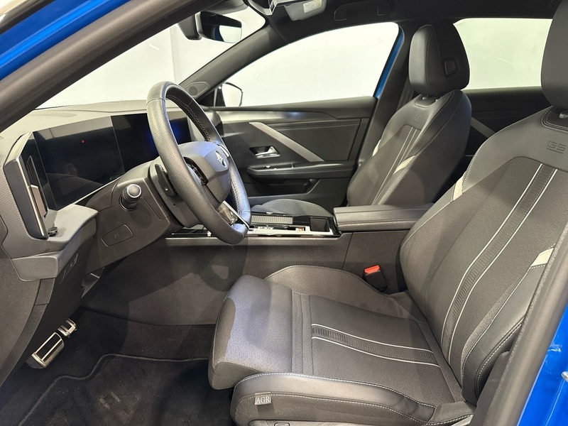 Opel Astra vaihtoauto