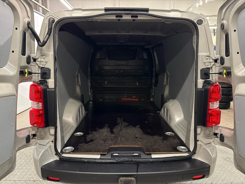 Opel Vivaro vaihtoauto