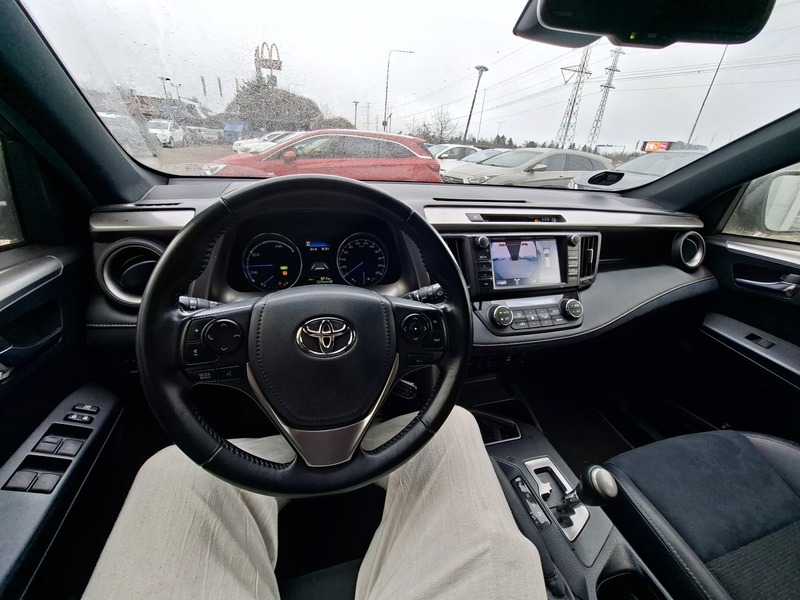 Toyota RAV4 vaihtoauto