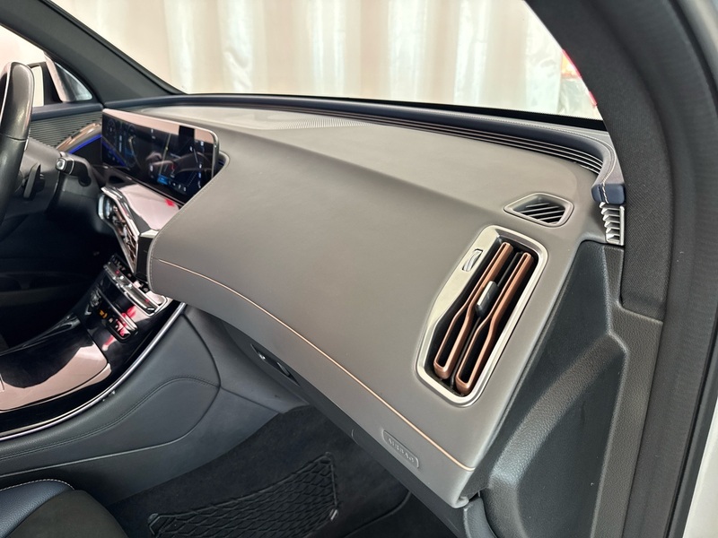 Mercedes-Benz EQC vaihtoauto