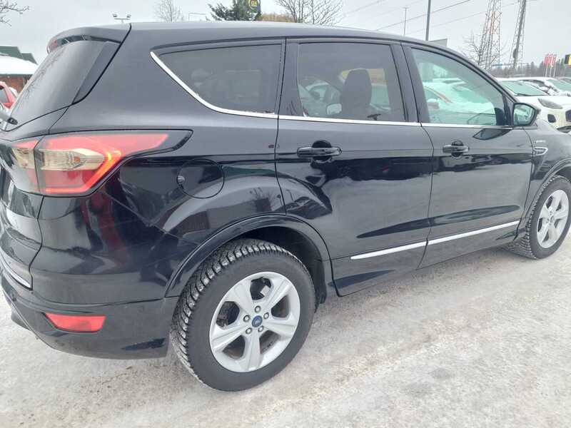 Ford Kuga vaihtoauto