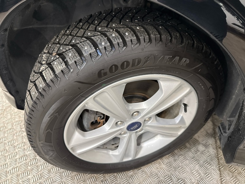 Ford Kuga vaihtoauto