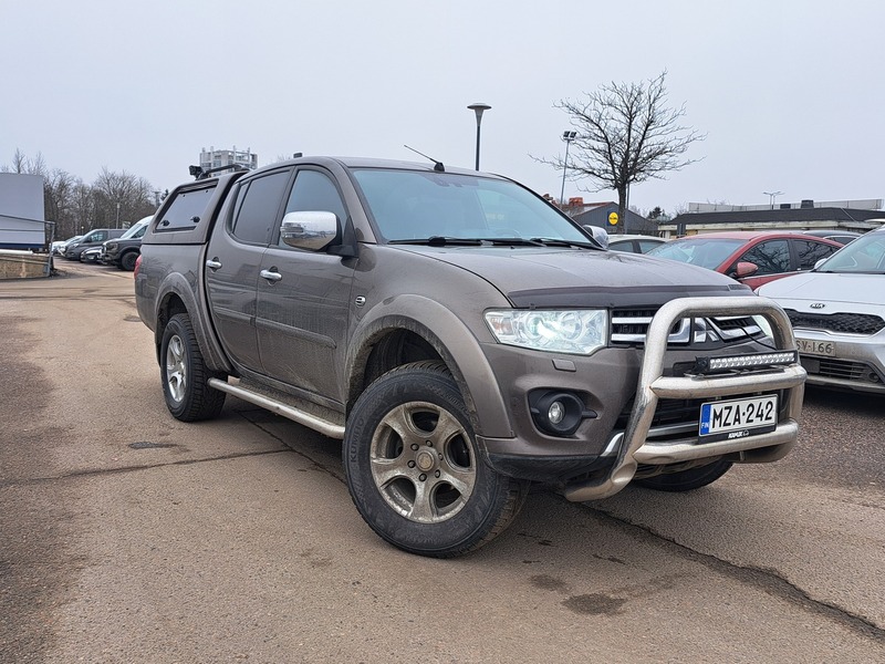 Mitsubishi L200 vaihtoauto