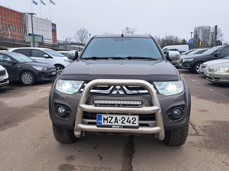 Mitsubishi L200 vaihtoauto