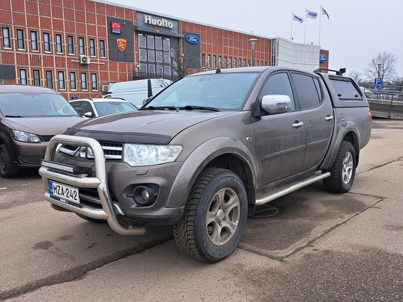 Mitsubishi L200 vaihtoauto