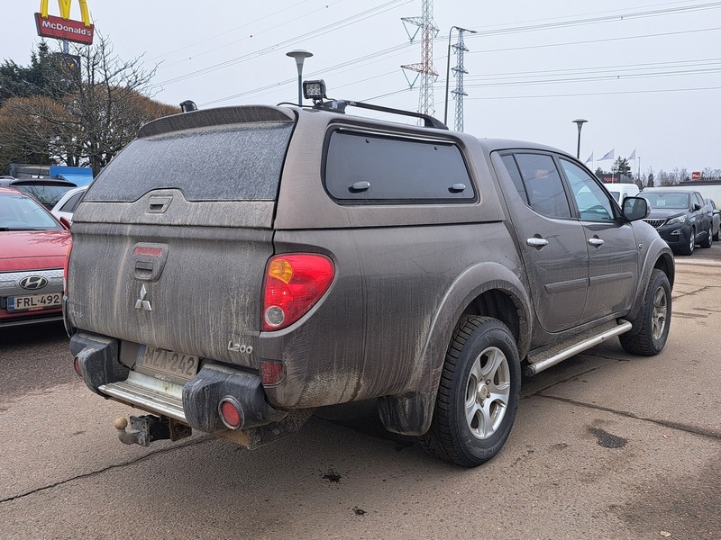 Mitsubishi L200 vaihtoauto