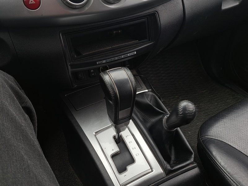 Mitsubishi L200 vaihtoauto