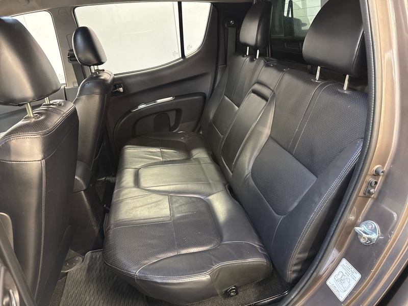 Mitsubishi L200 vaihtoauto